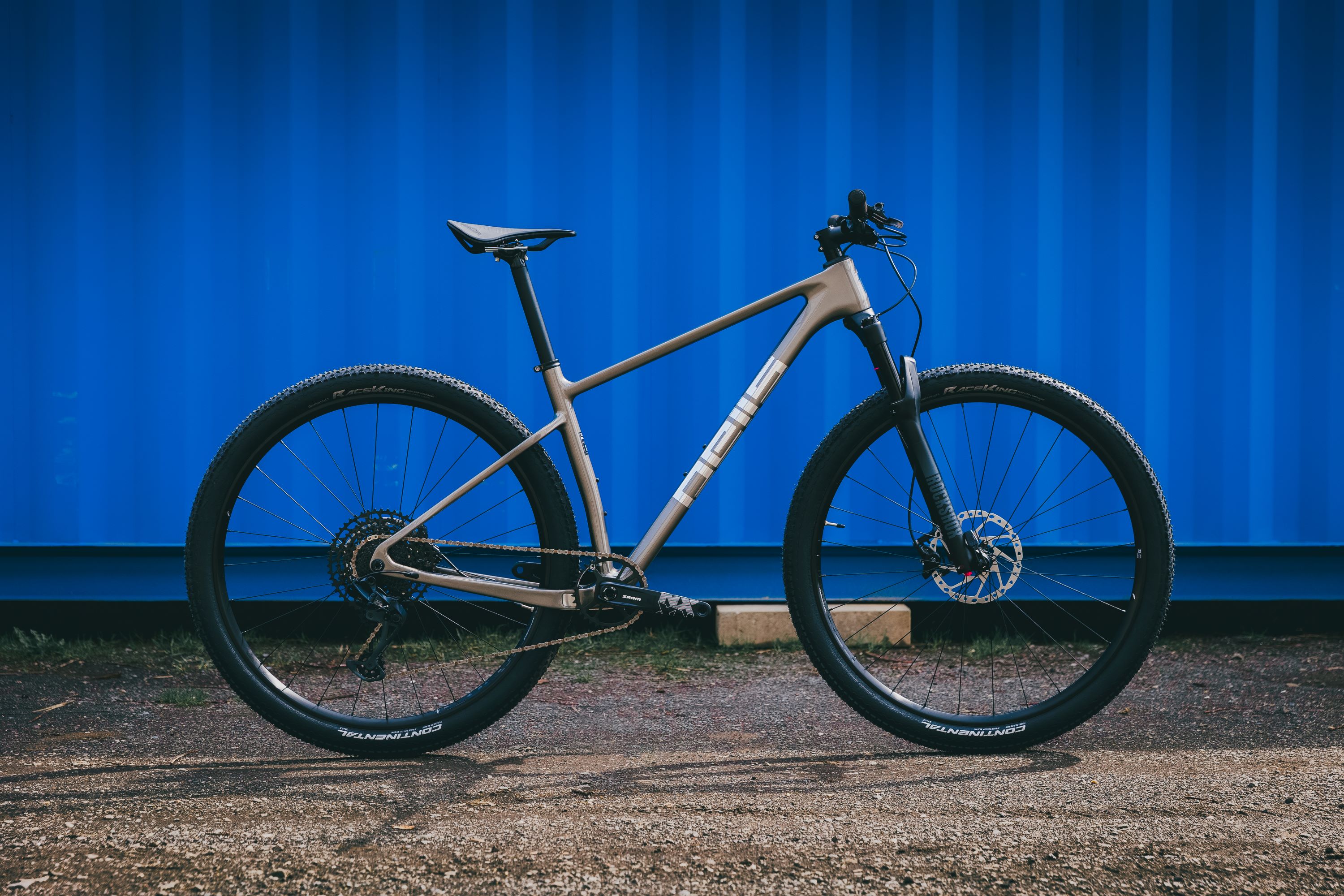 pells-duke-2-obsidian-grey_4_o