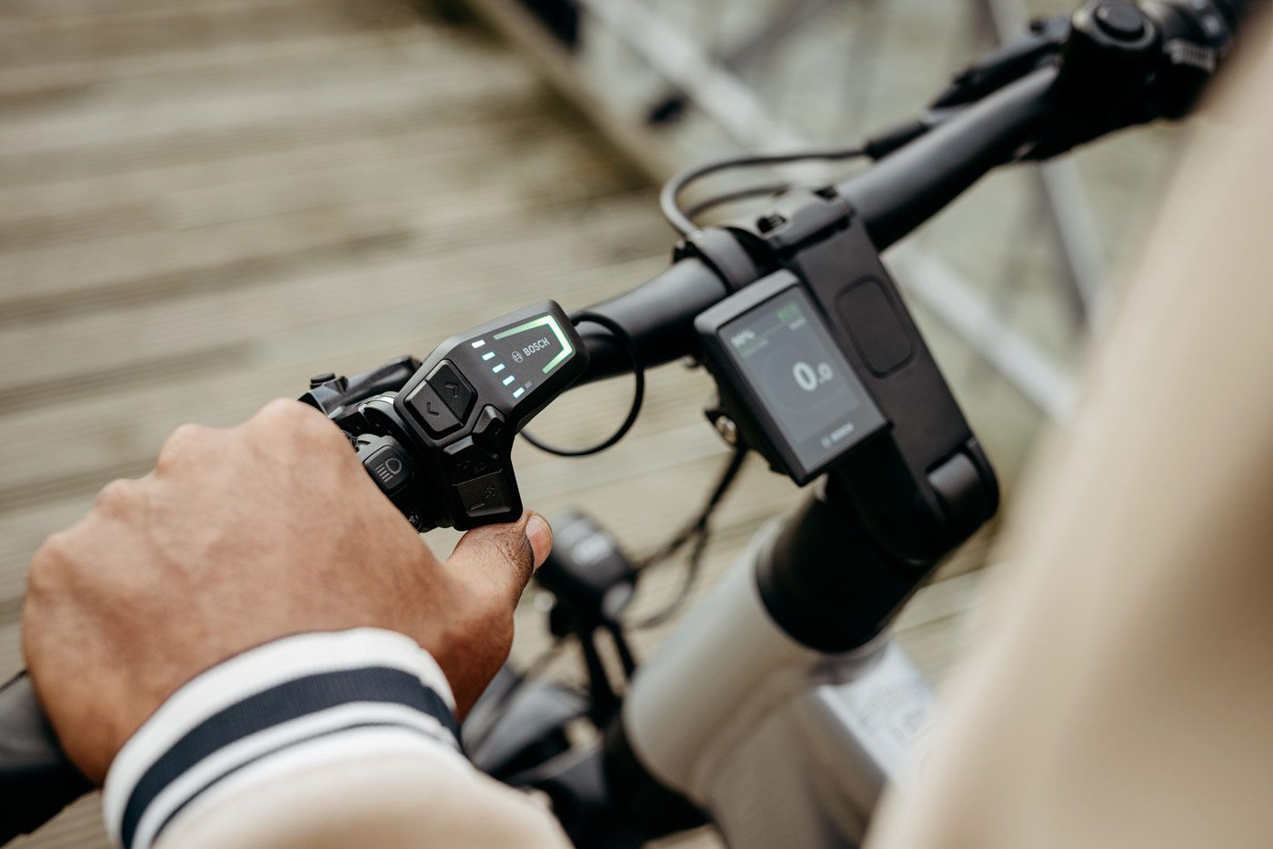 stevens-e-courier-plus-ht-electric-silver_3_o